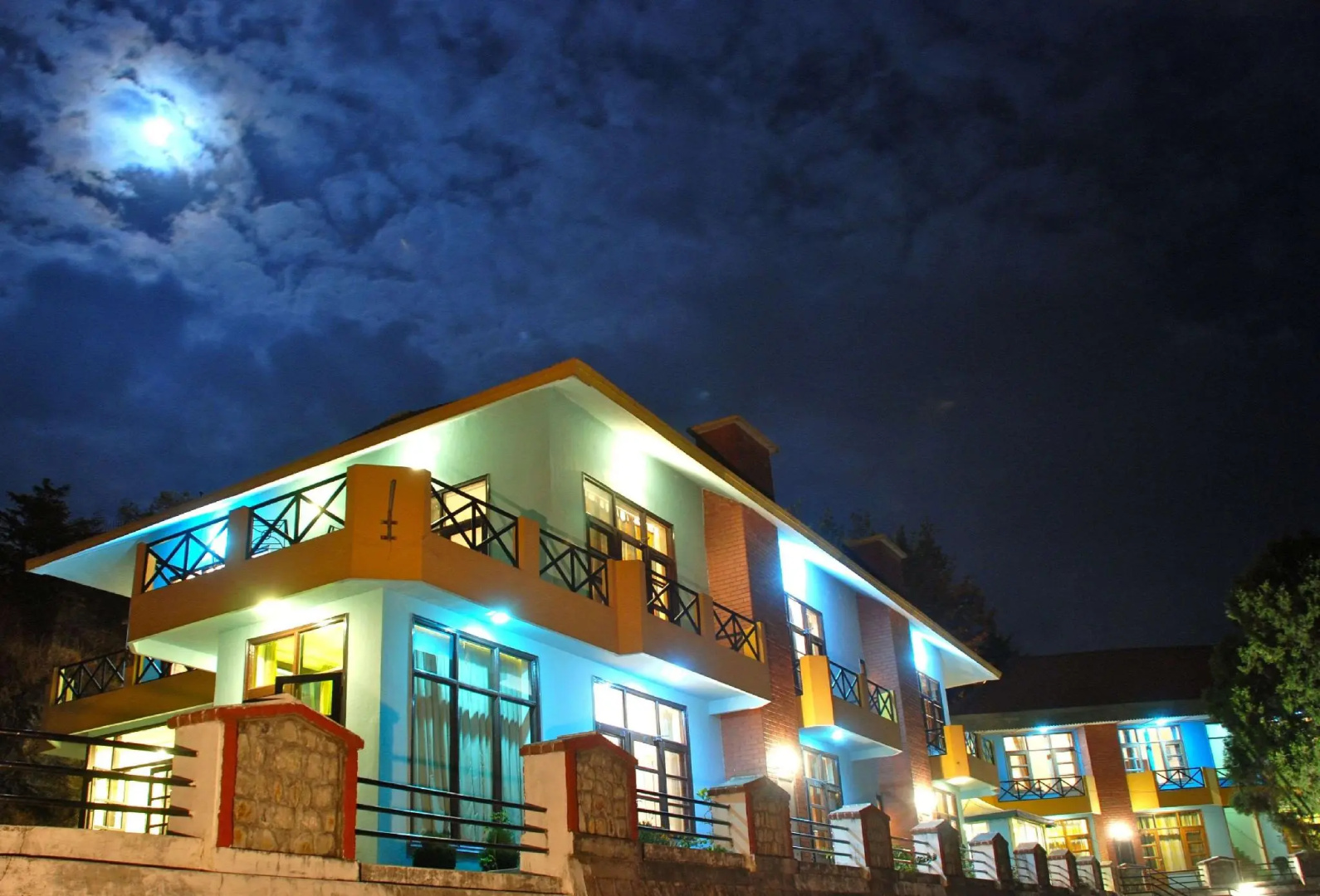 Green n Breeze Resort & Spa Mussoorie