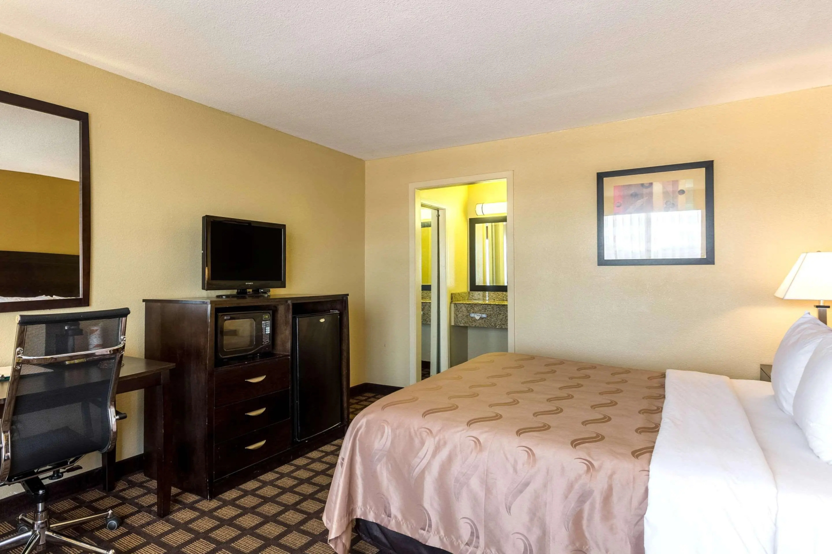 Quality Inn & Suites Baton Rouge West – Port Allen
