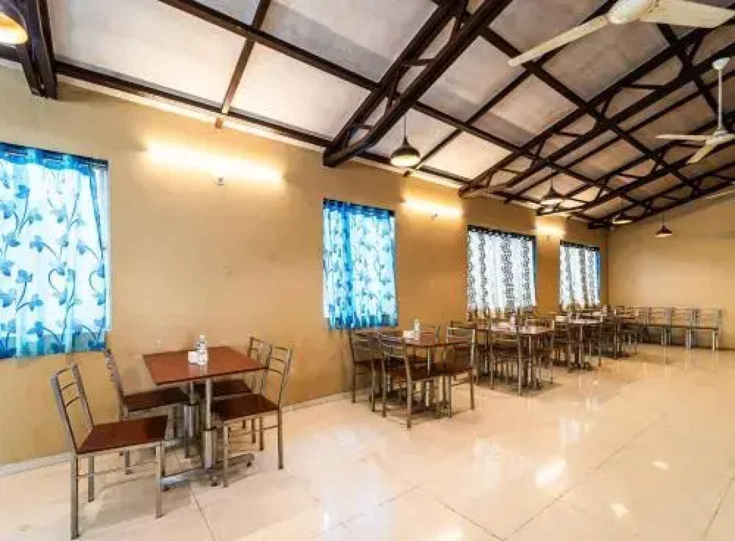 Townhouse 701 Hotel Bright Plaza