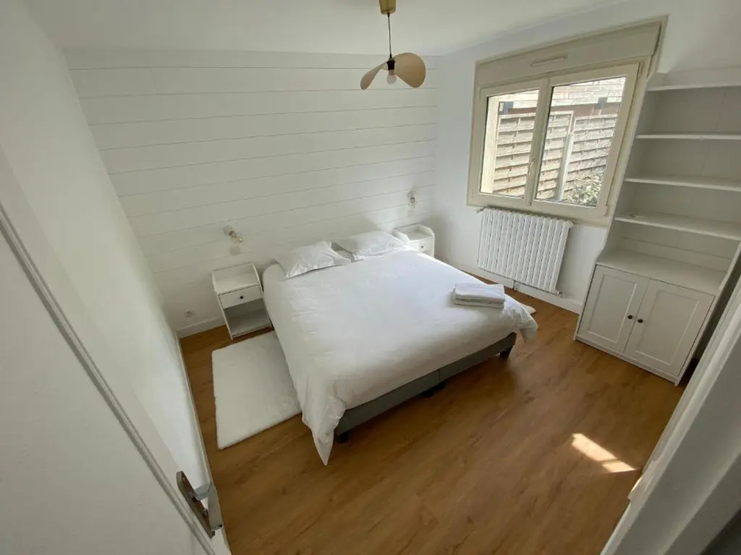 Maison proche du circuit / garage, parking, jardin