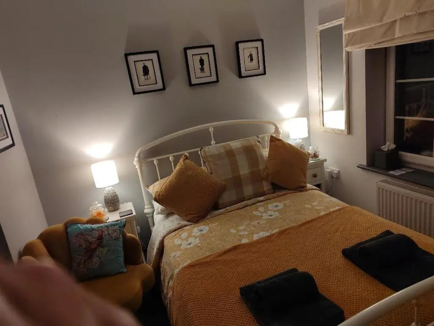 Rooms by the River at Glan Aber