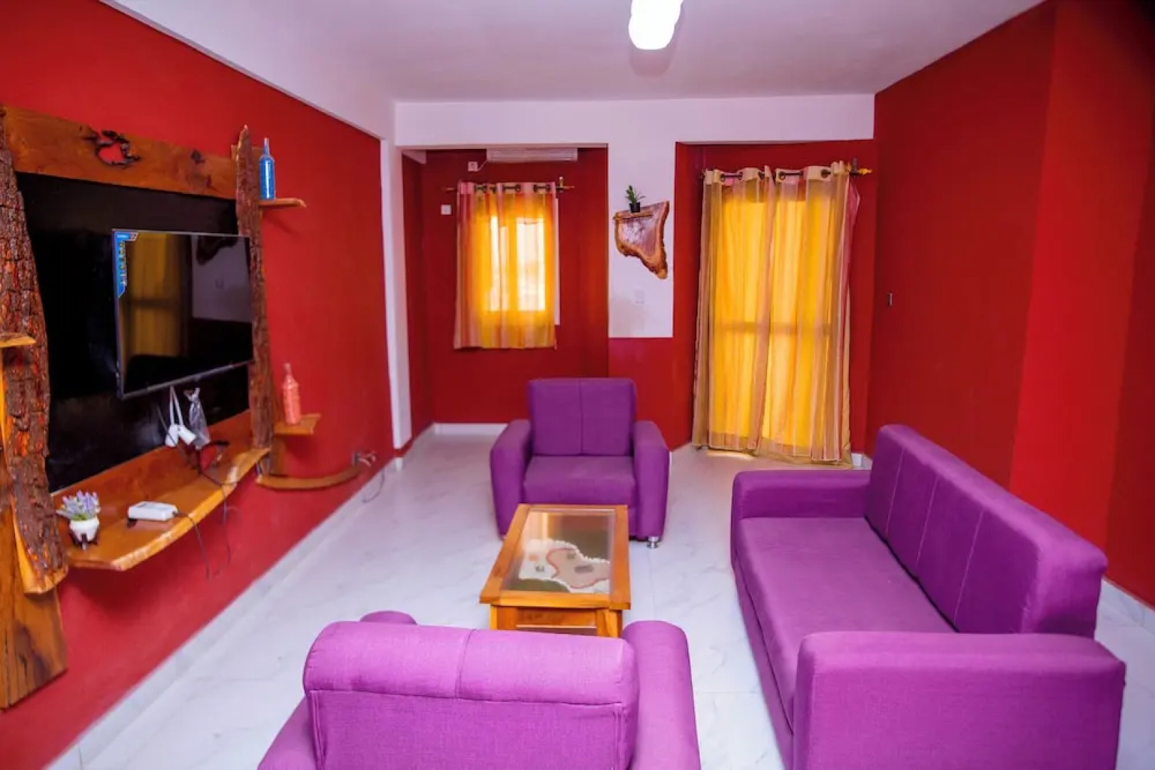 Touraco Suite Hotel Business