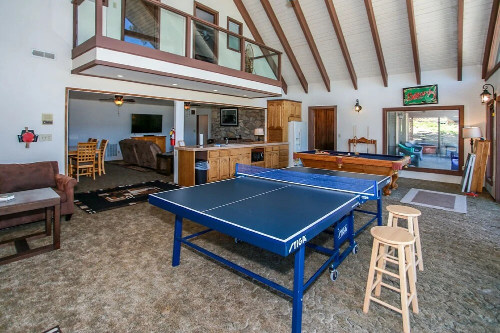 Hakuna Matata Lakefront