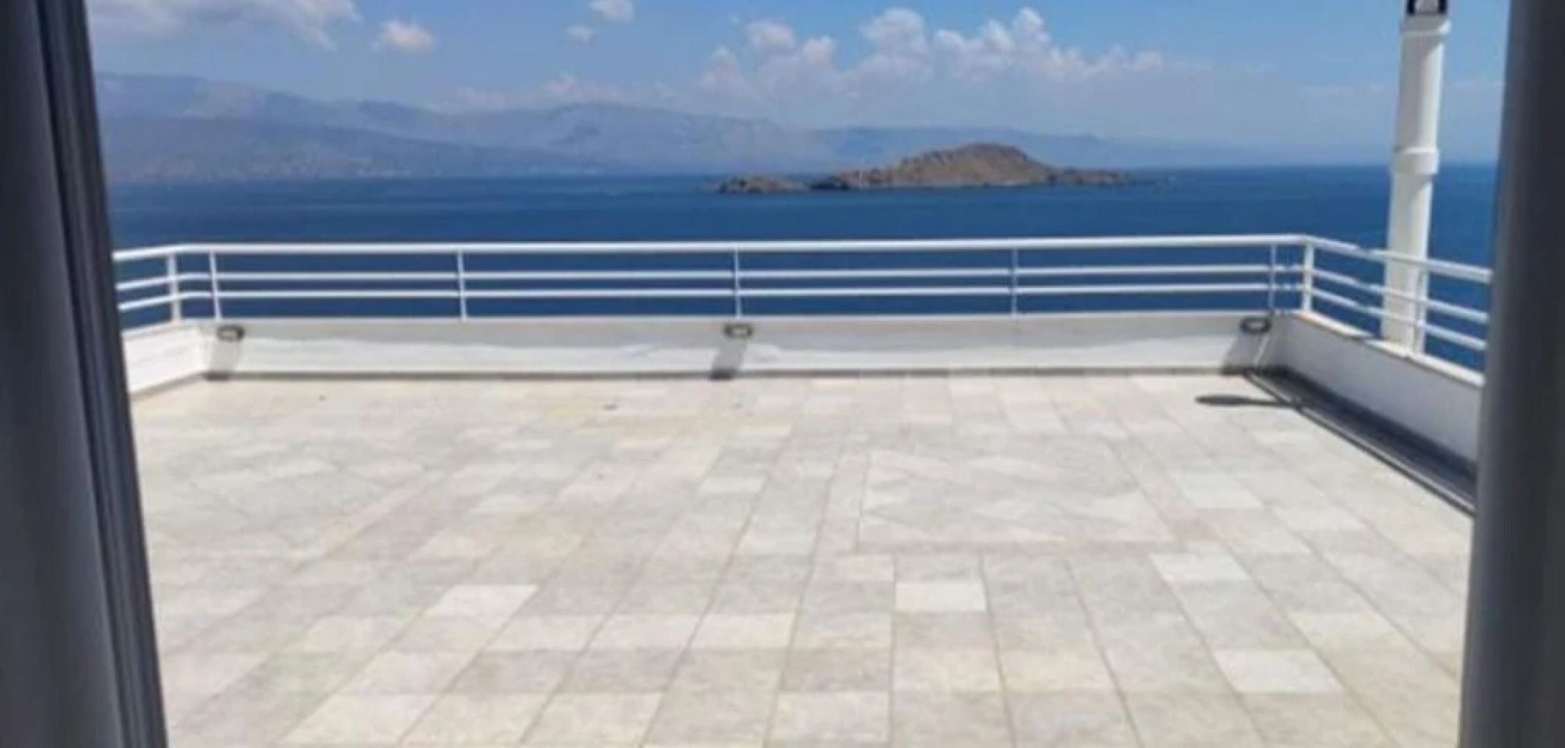 Charming 4-bed Villa in Pefkali