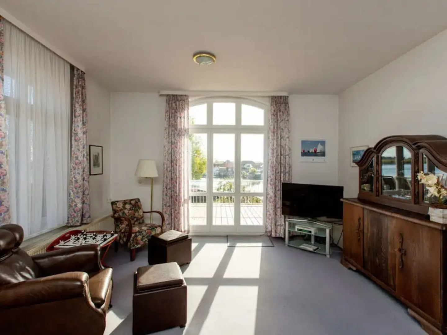 1 Villa Blanck Comfortable Holiday Residence