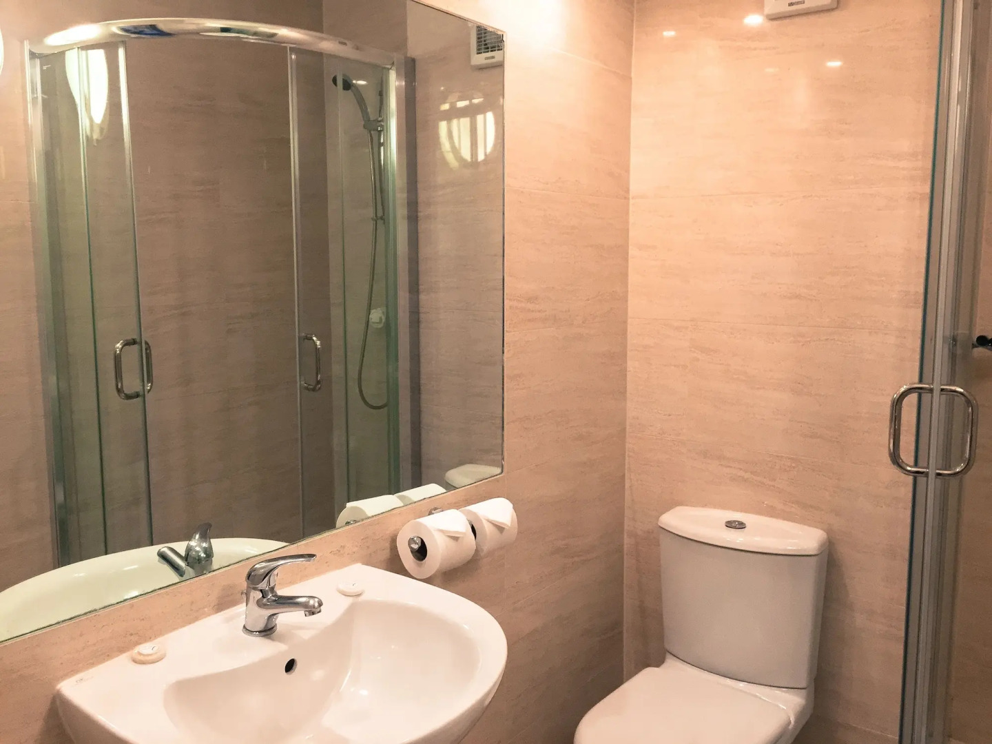 The Arden Hotel & Leisure Club