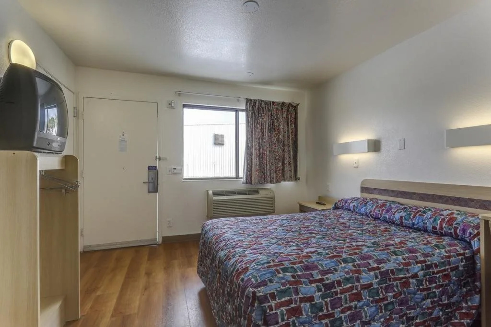 Rodeway Inn and Suites Lake Charles