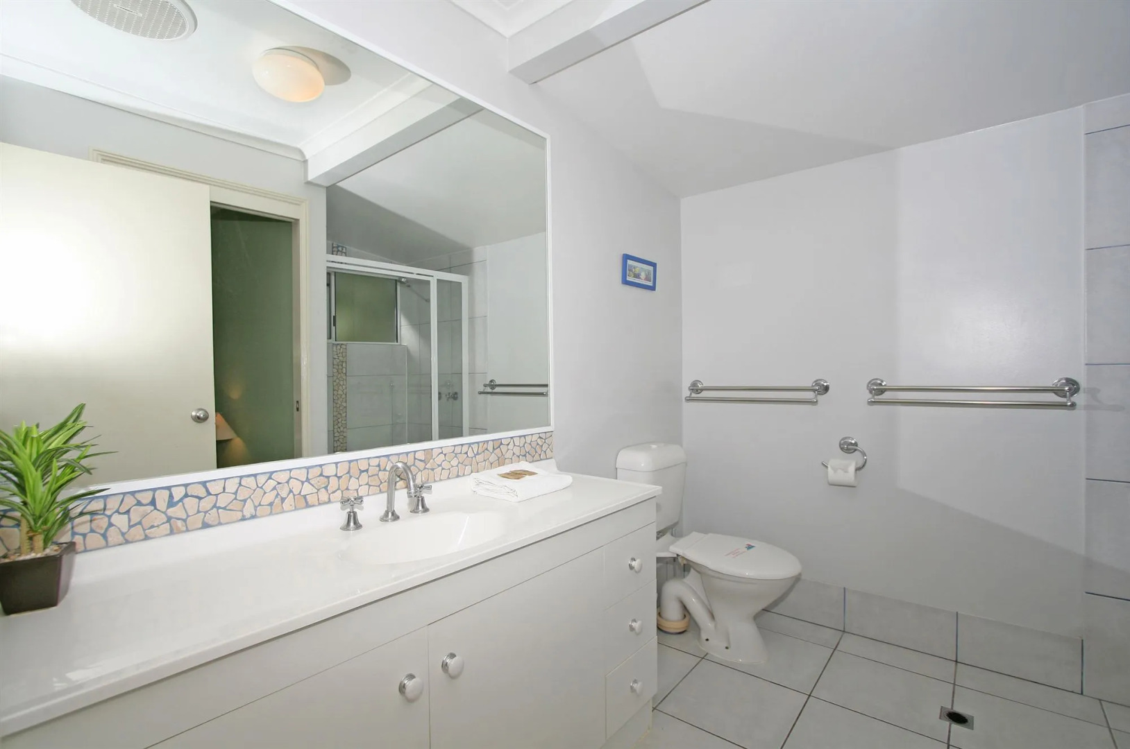 Coral Beach Noosa Resort