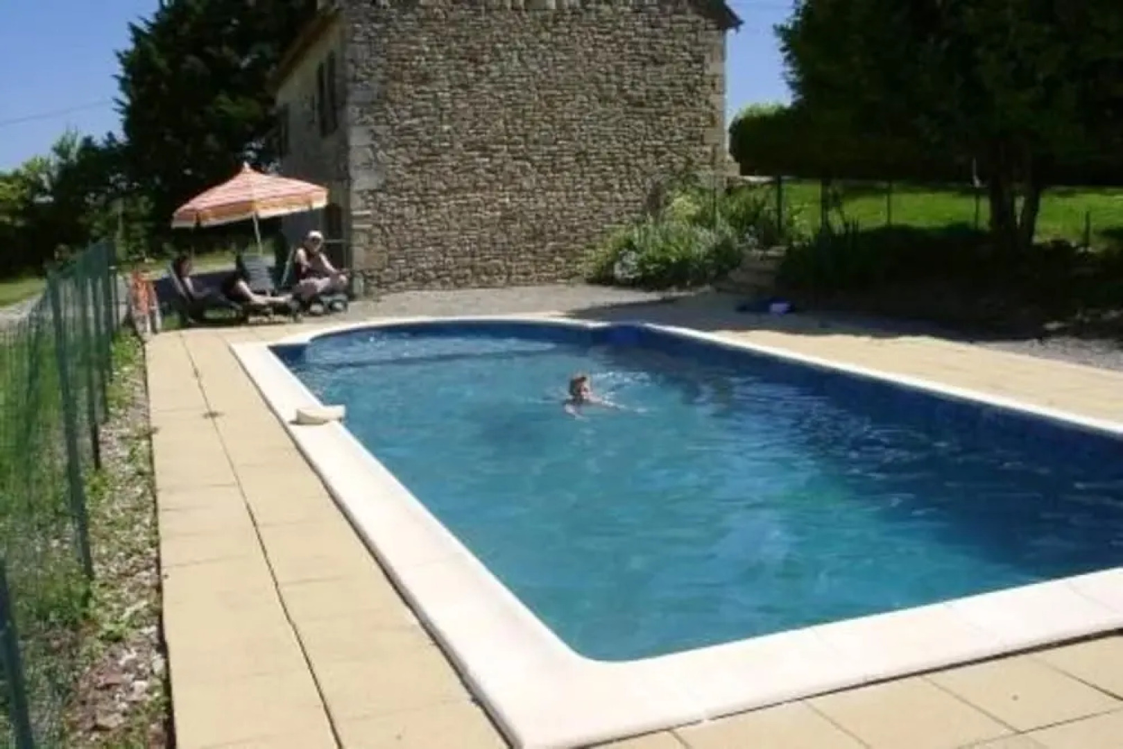 House With 4 Bedrooms in Plazac, With Private Pool, Enclosed Garden an