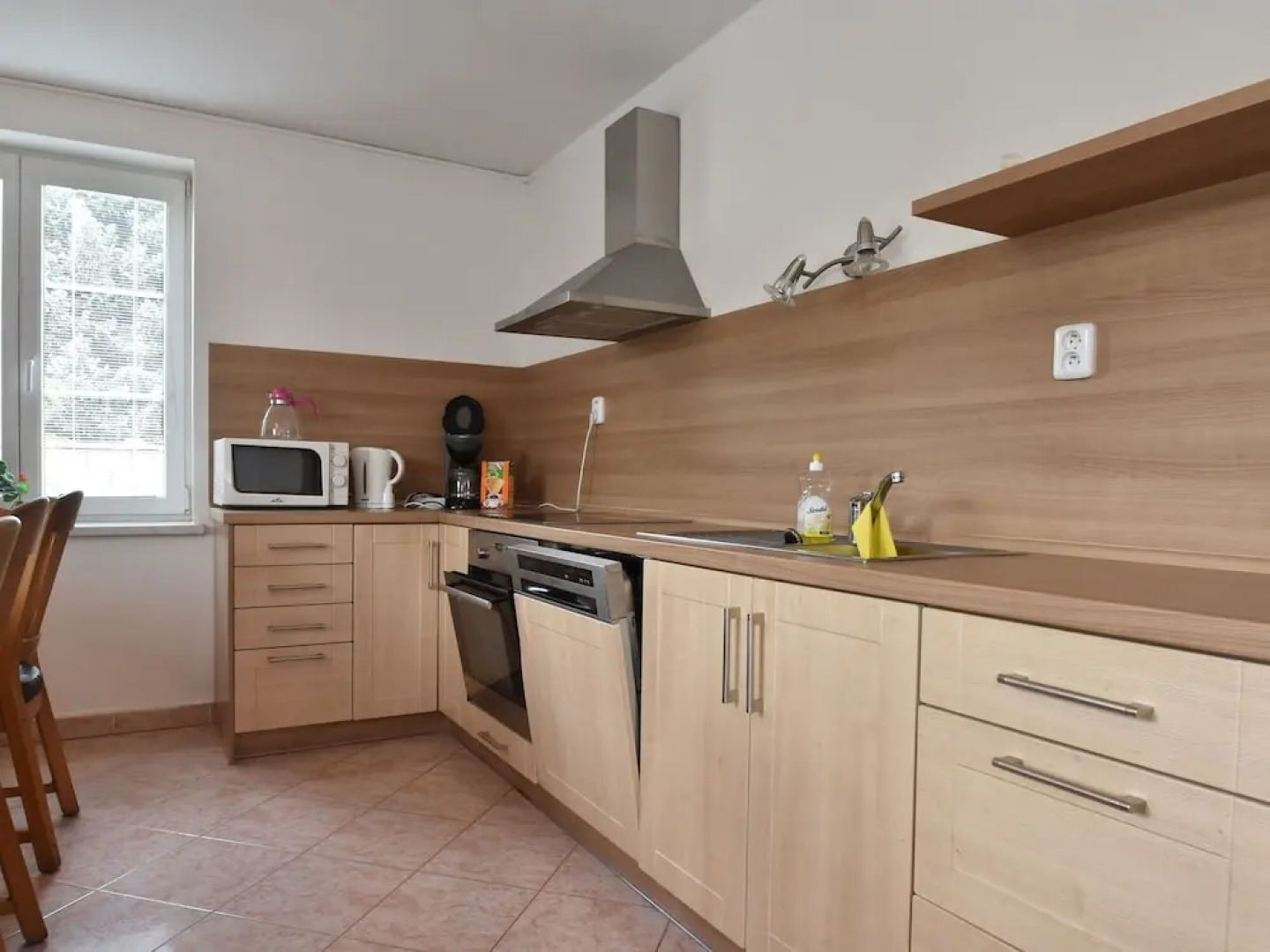 Spacious Holiday Home in Arnultovice With Swimming Pool