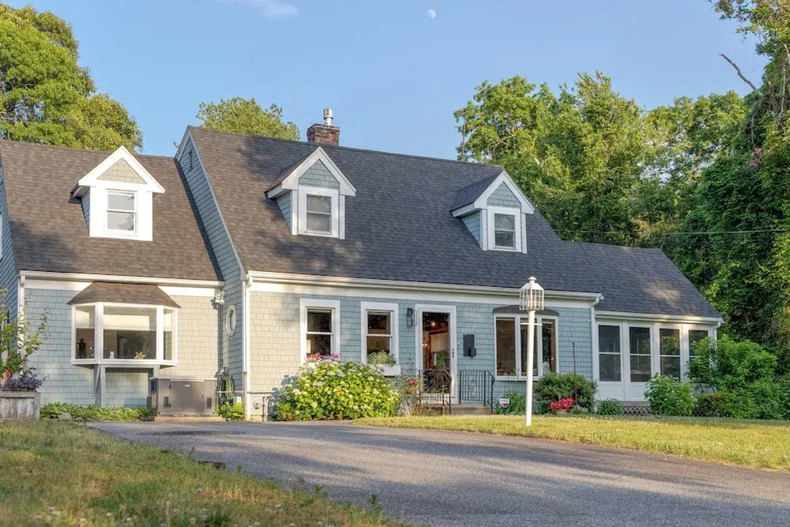 Private Pool & Screened Deck: Mashpee Home!