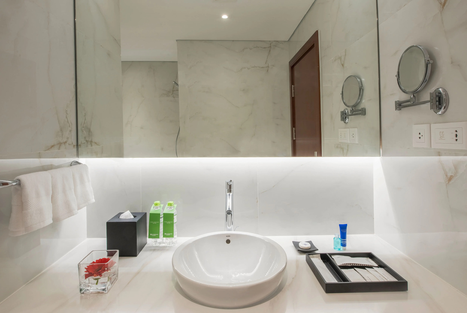 Hawthorn Extended Stay by Wyndham Minot