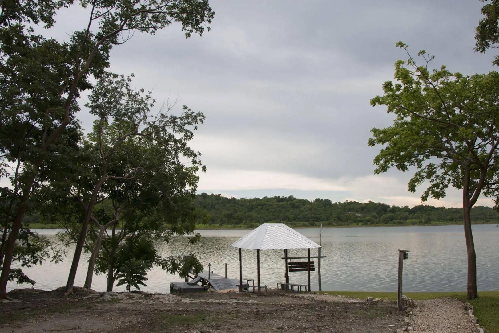 Maya Zacpetén Jungle Lodge