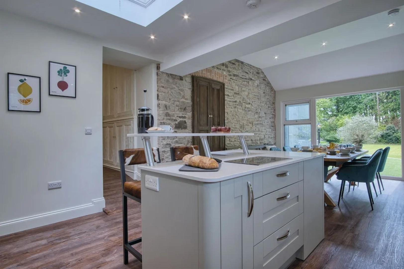 Hill House Country Estate - Princes Gate