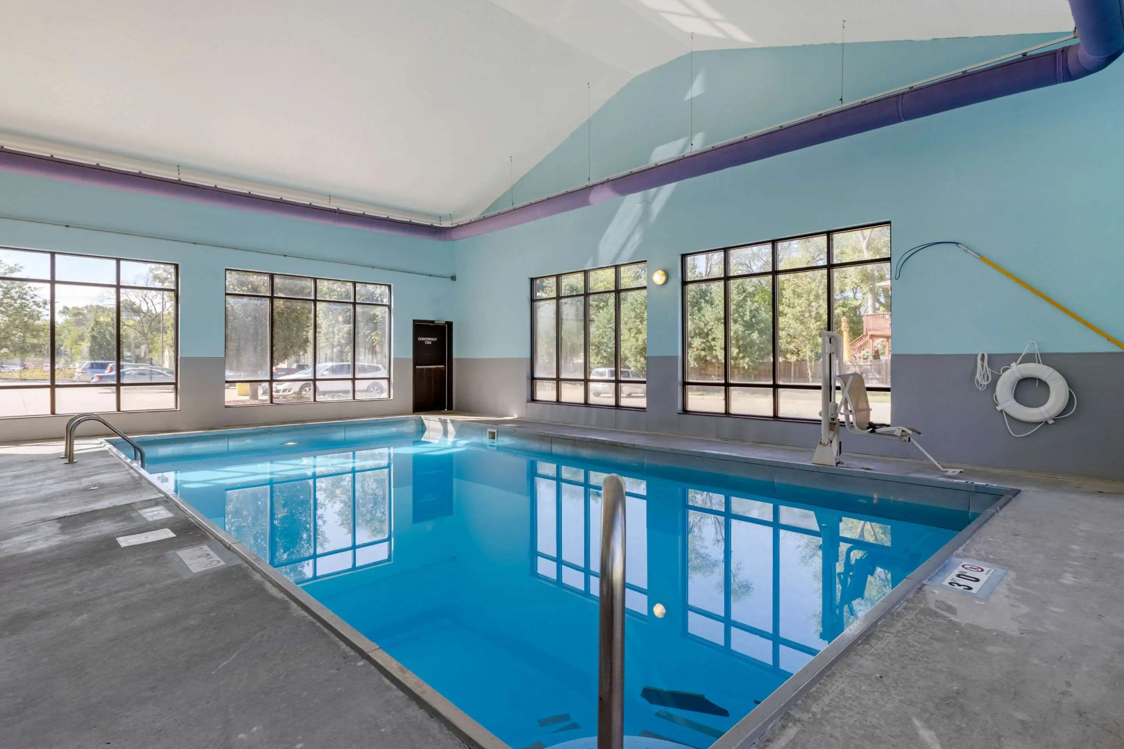 Econo Lodge Inn & Suites Fairgrounds