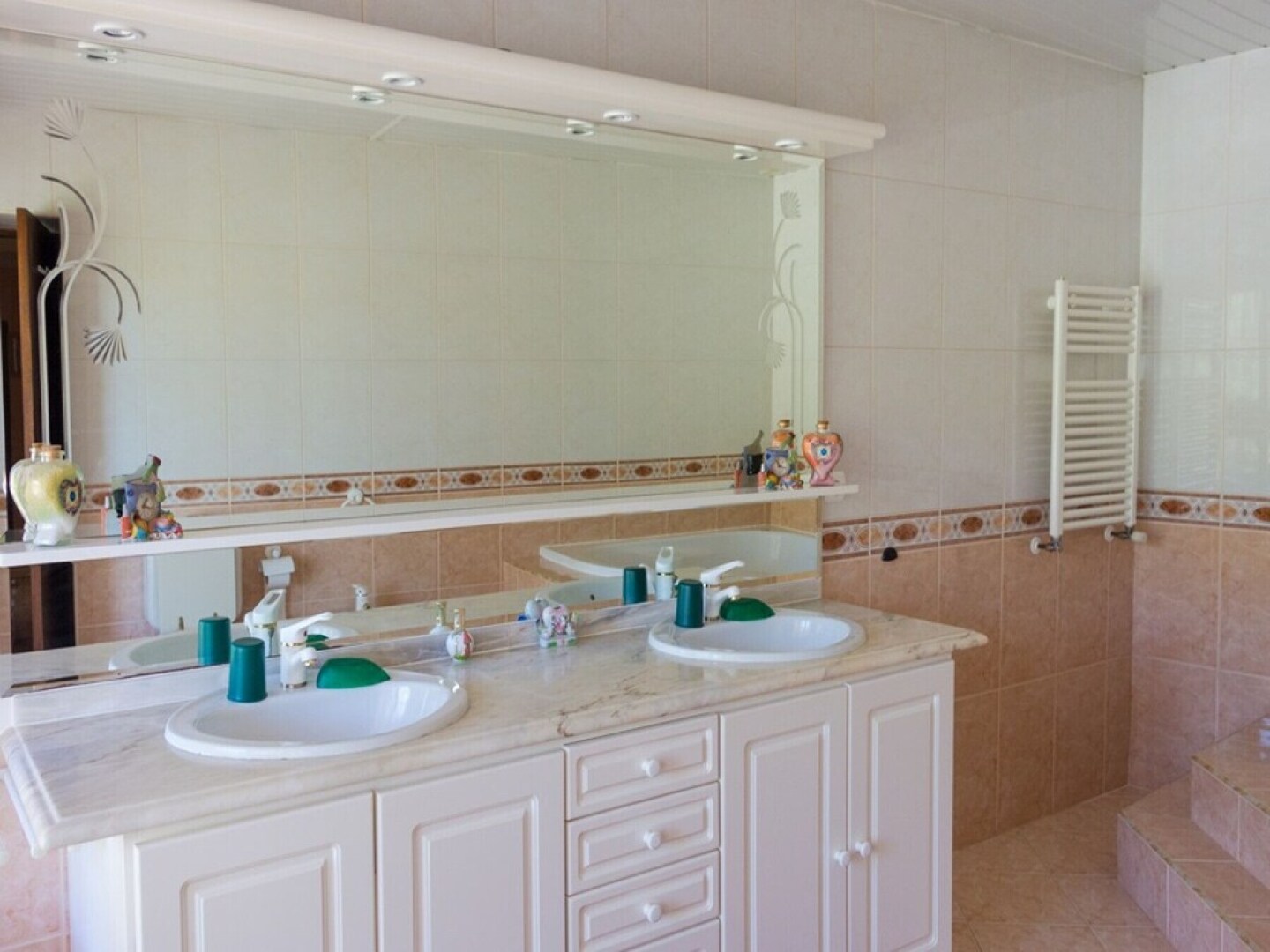 Pet Friendly and Gametable - Mystay