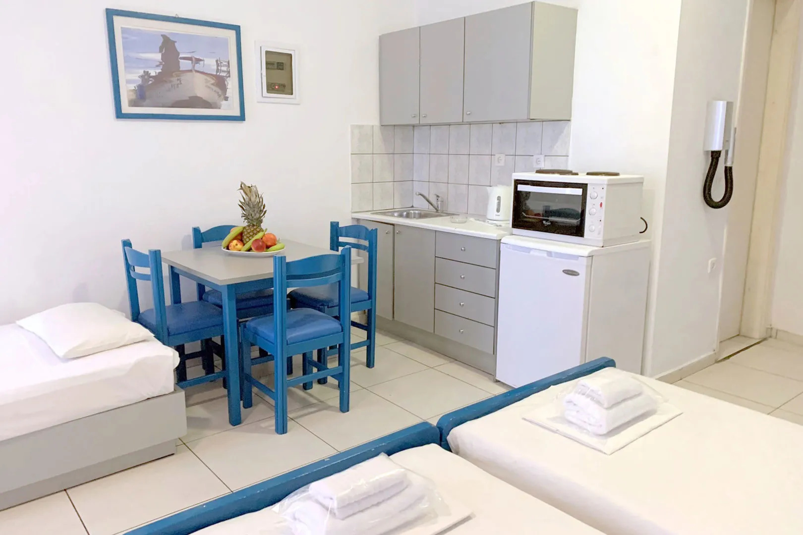 Kassavetis Apartments