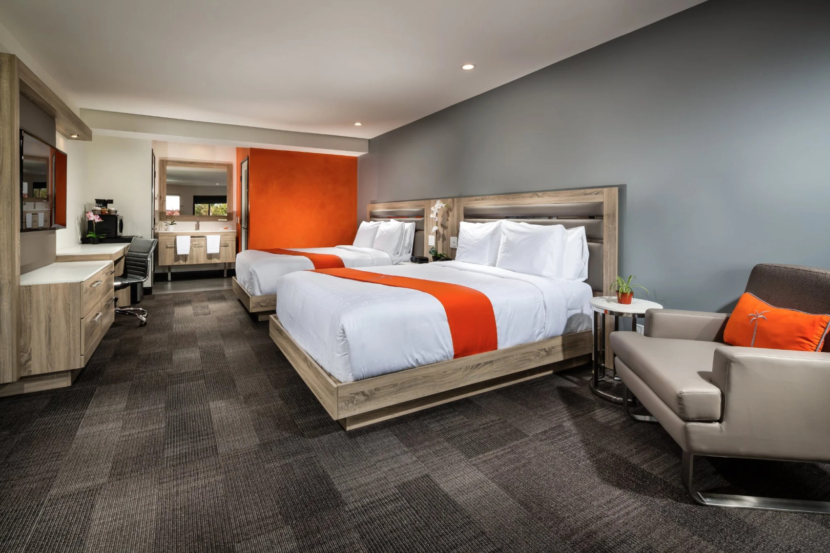 Canoga Hotel at Warner Center