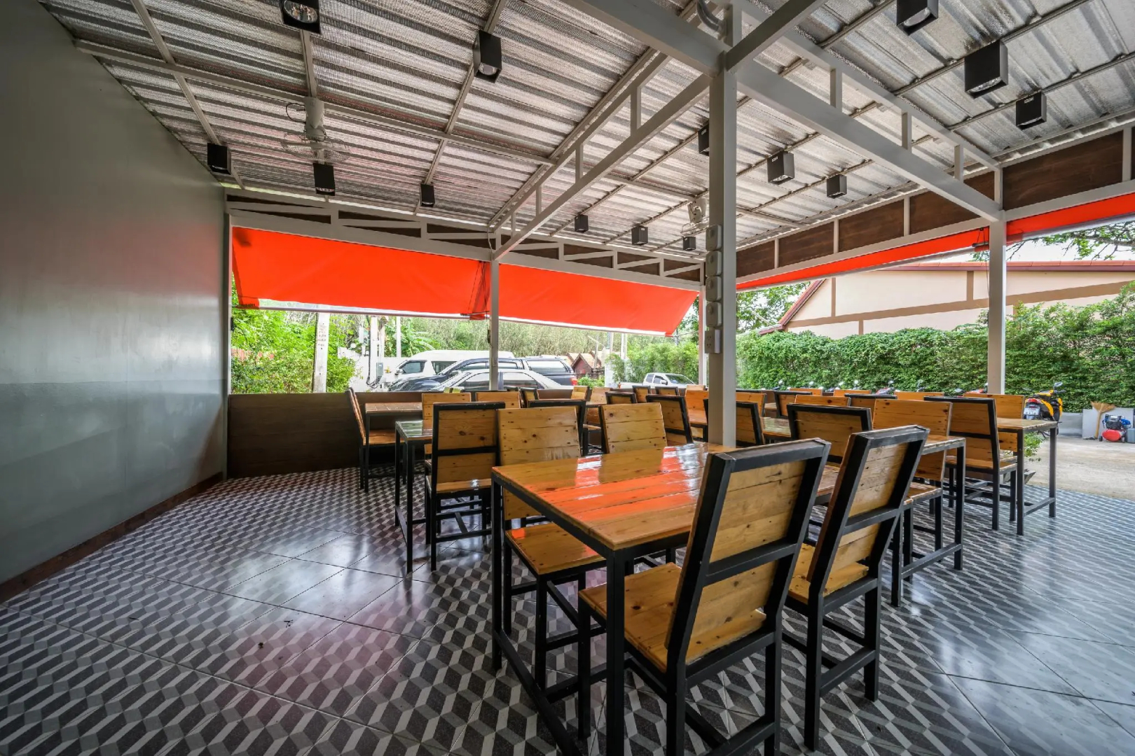 Naiyang Place Phuket Airport