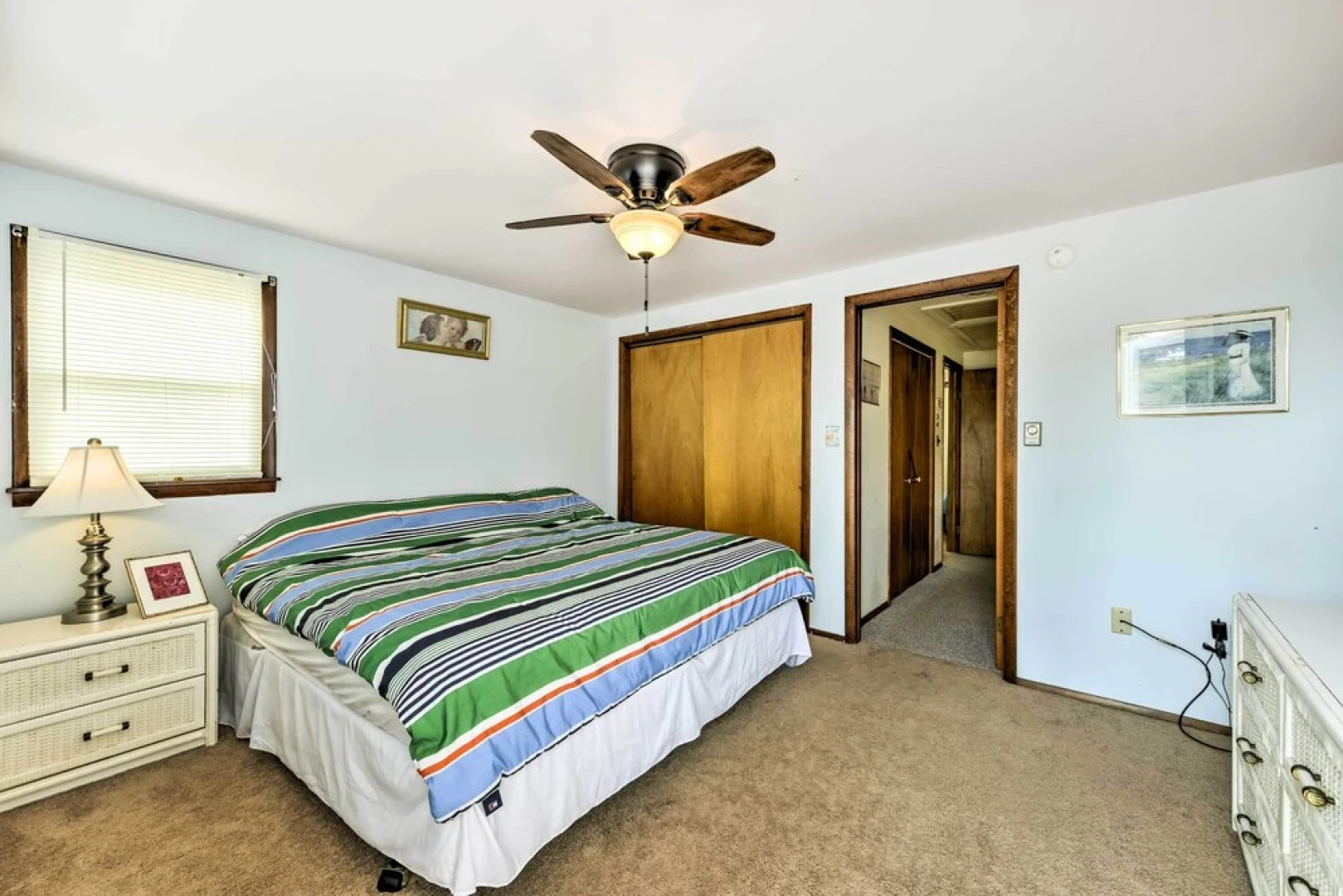 Breezy Ship Bottom House w/ Yard + Beach Access!