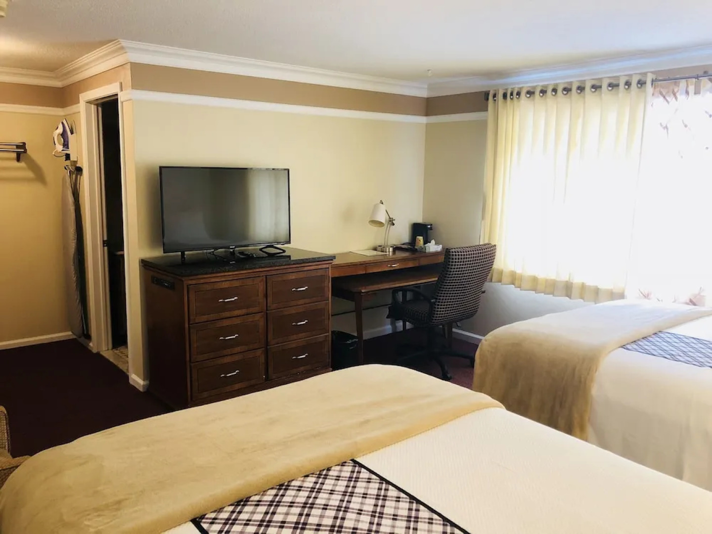 Villa On The River Inn