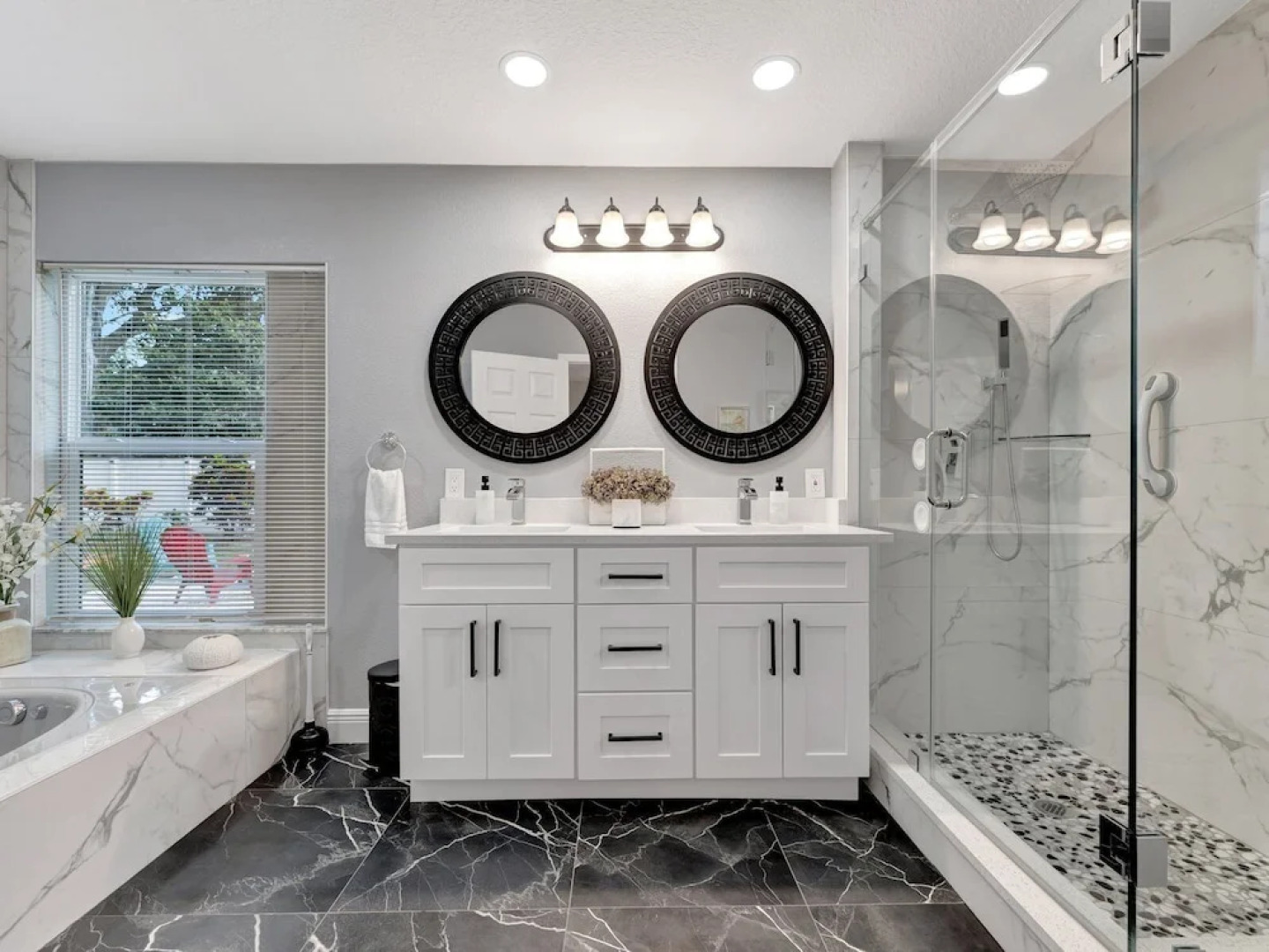 The Family Escape Hot Tub & BBQ near IRB