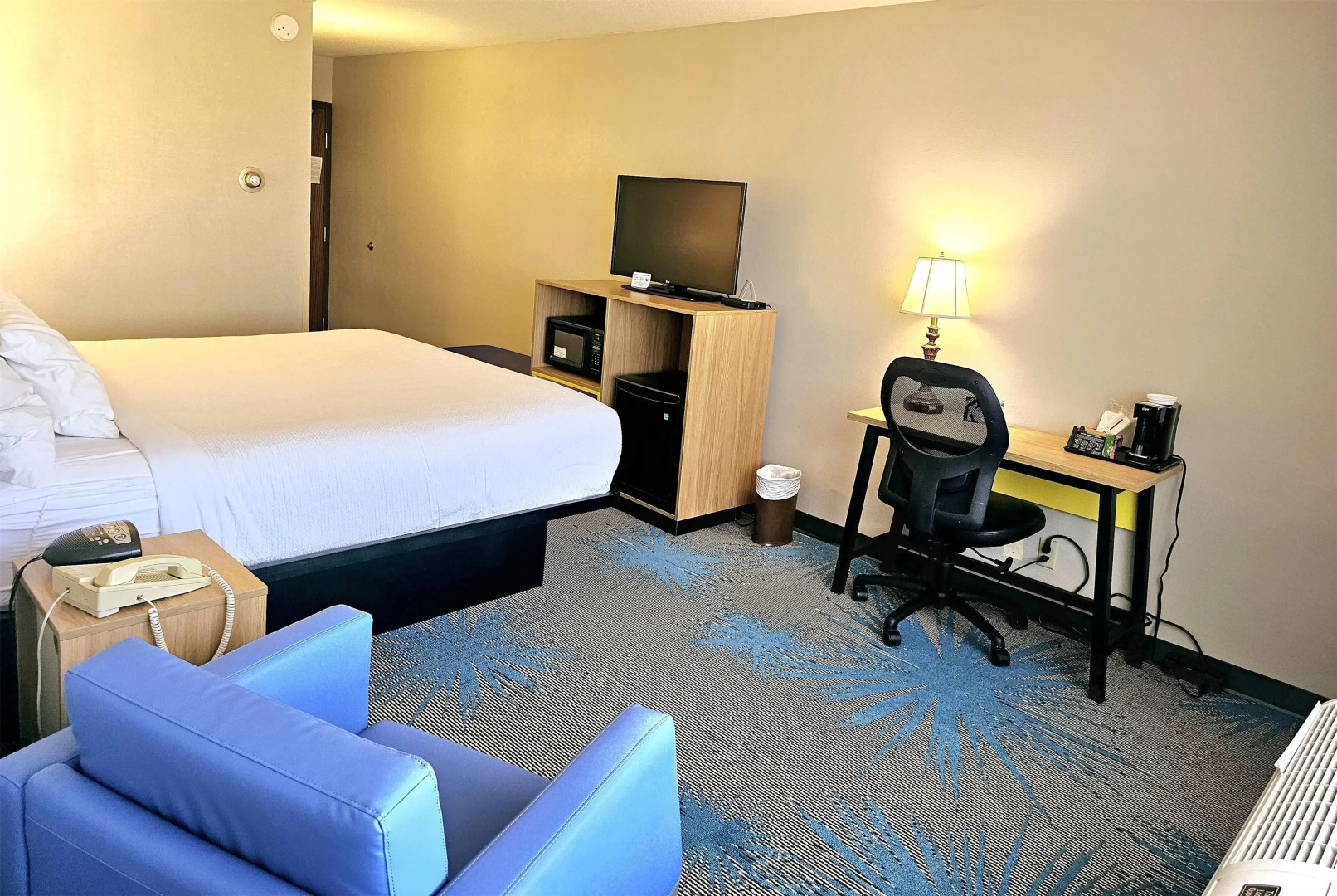 Days Inn by Wyndham Rolla