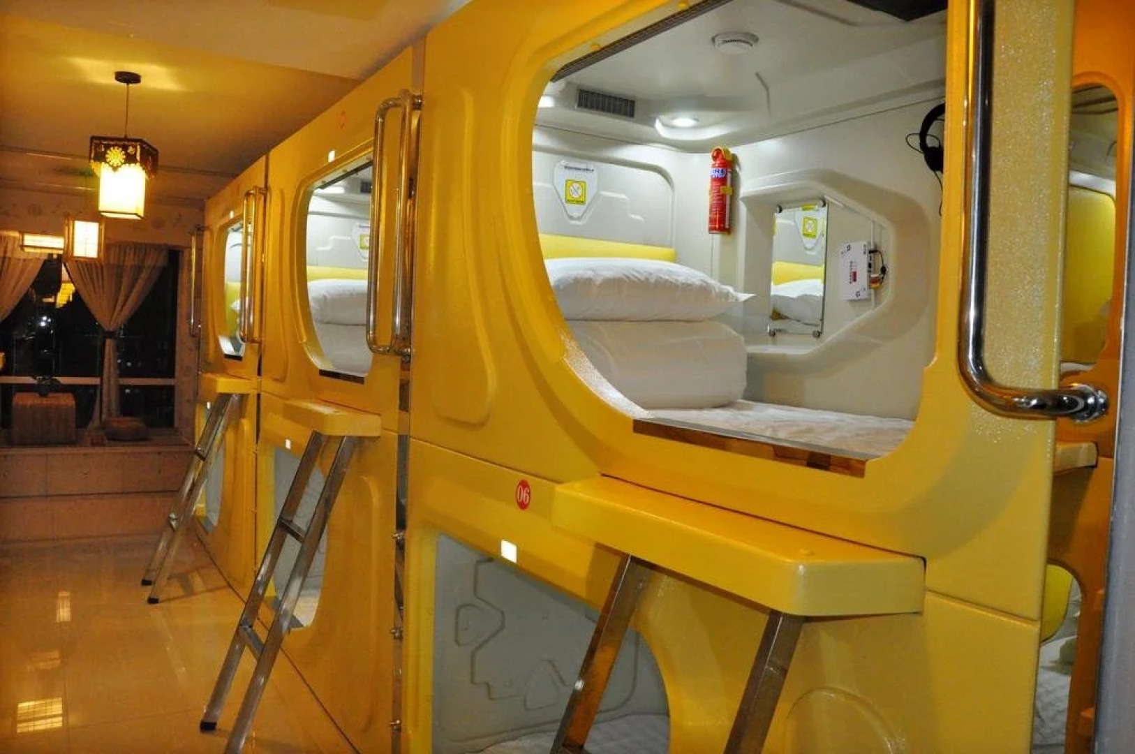 Simple Capsule Hotel Taiyuan Railway Station