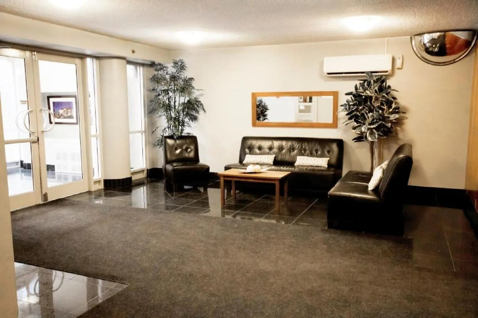 Hotel Saint-Laurent Montreal