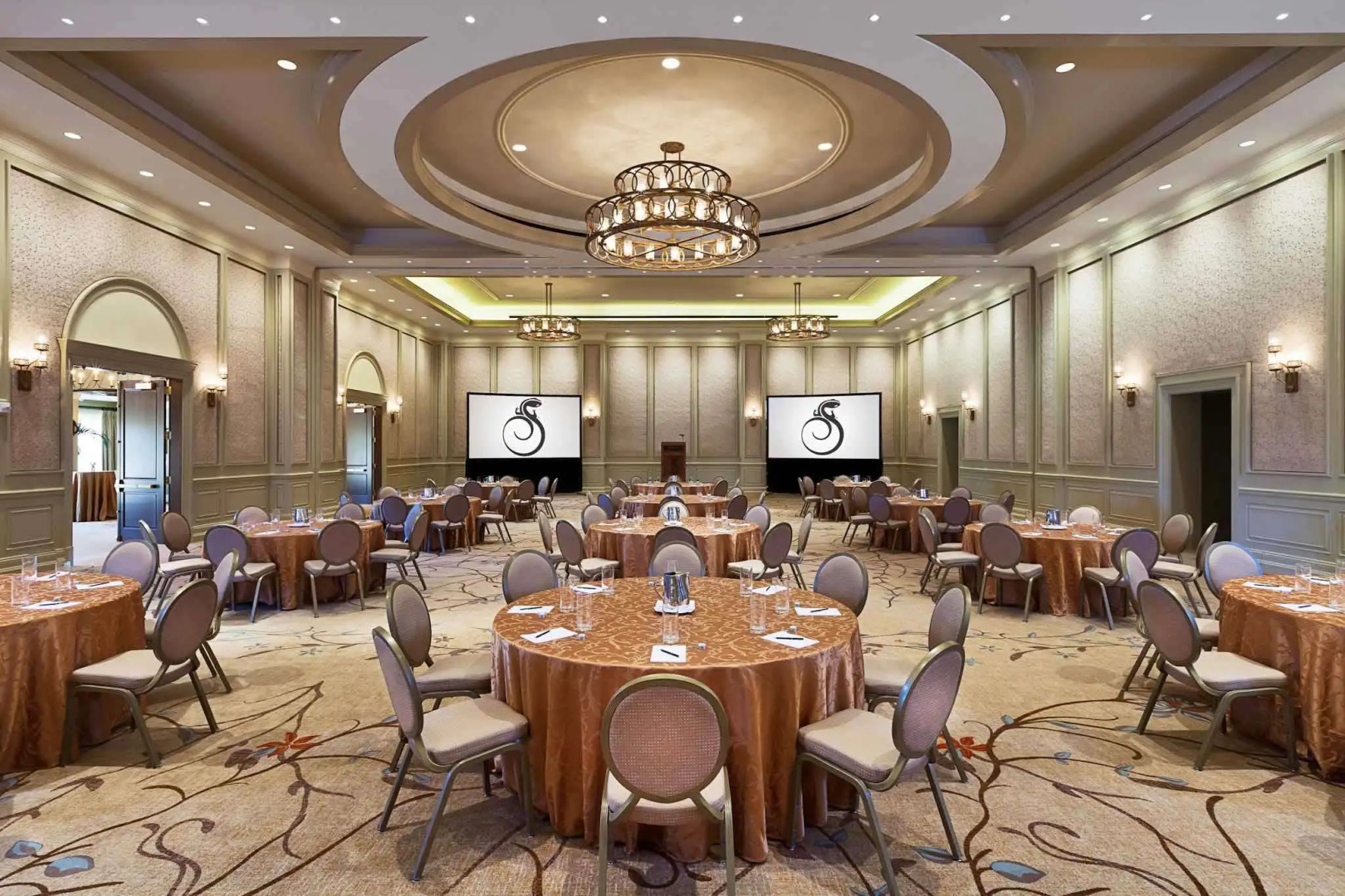 Salamander Resort And Spa