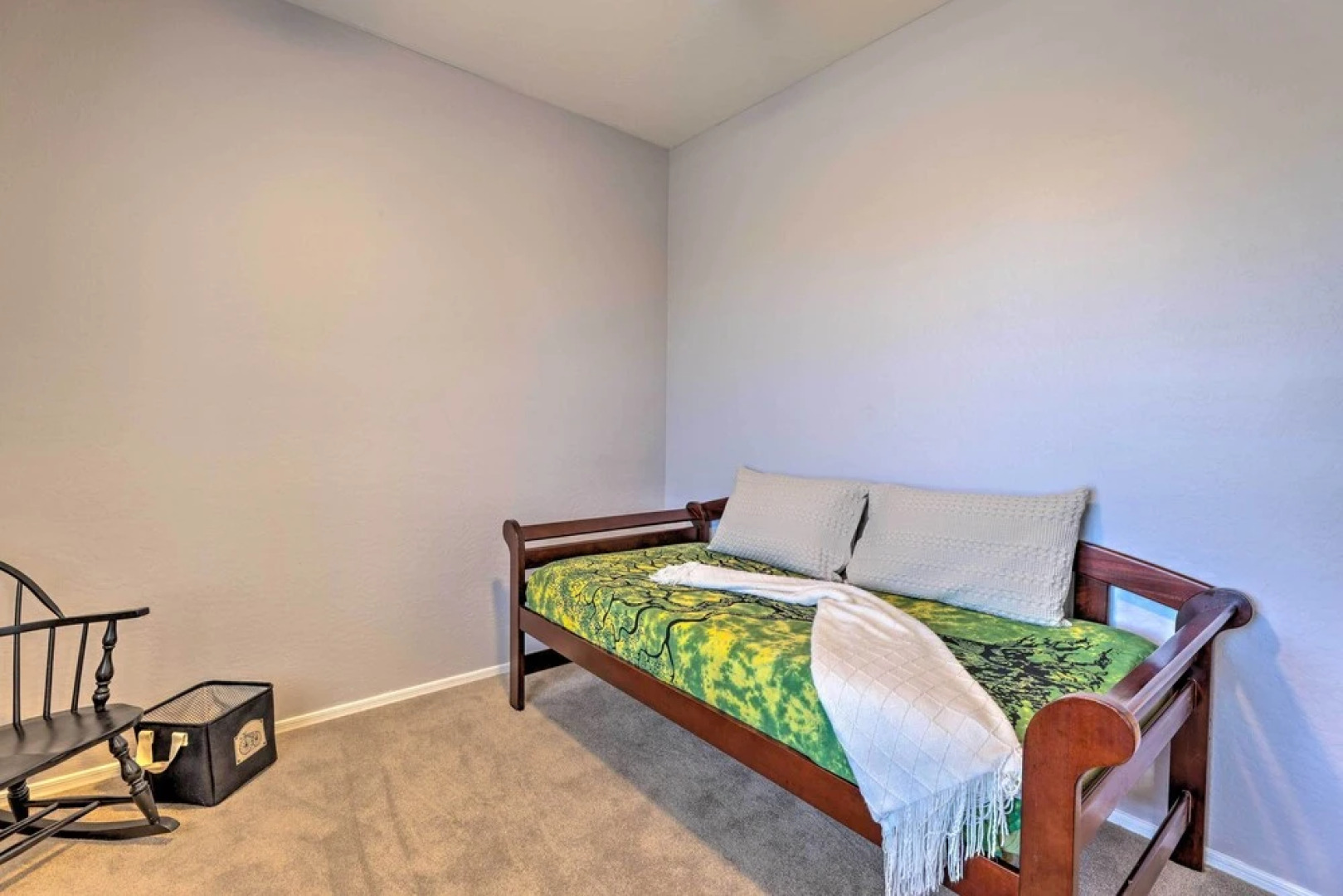 San Tan Valley Home w/ Pool Access & Golf View!