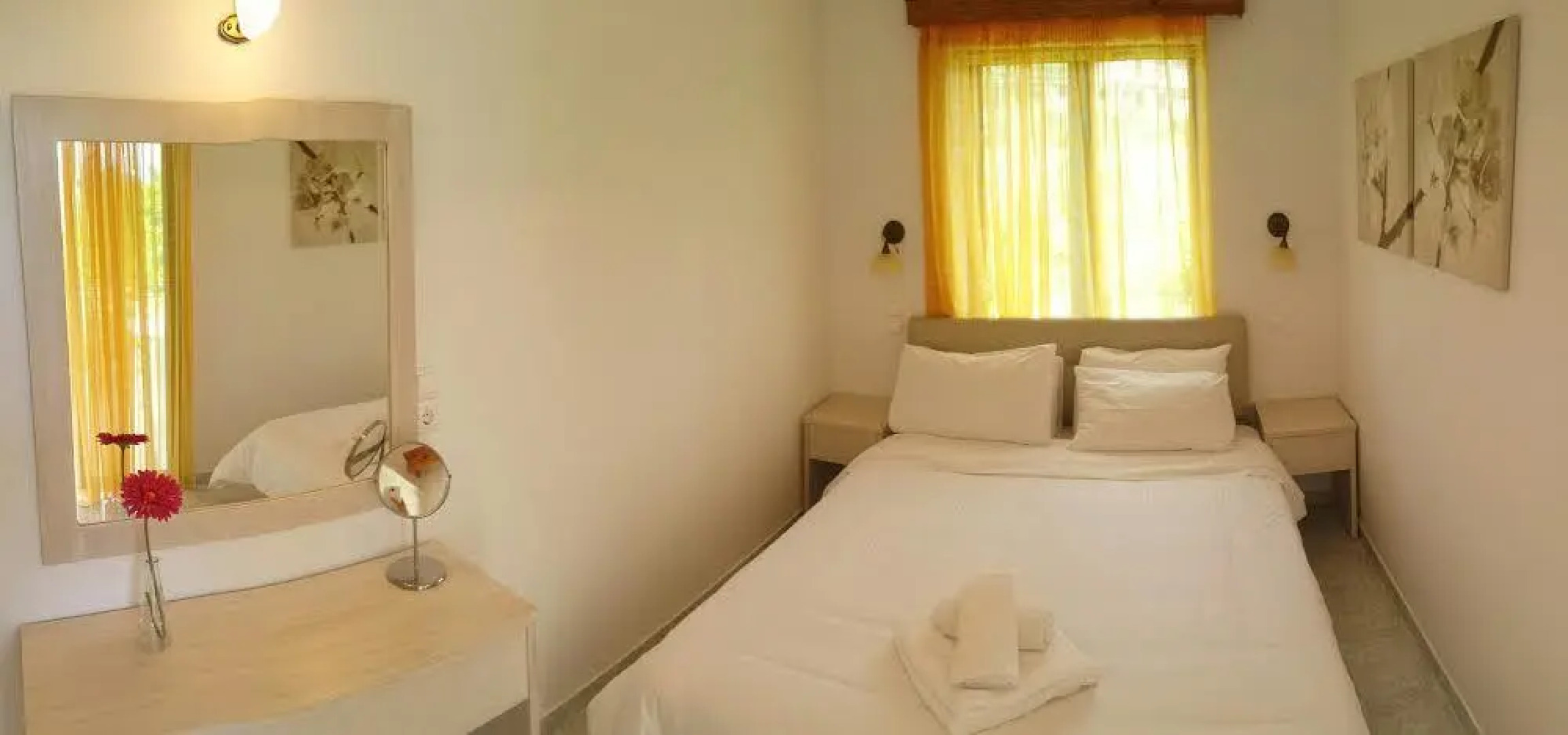 Peroulia Beach Houses