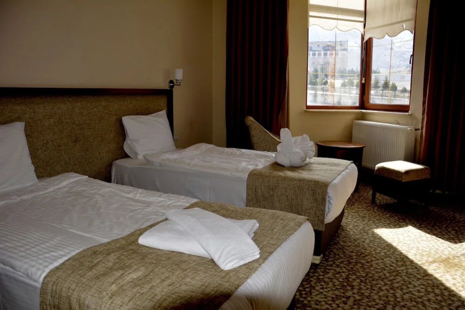 West Davraz Hotel