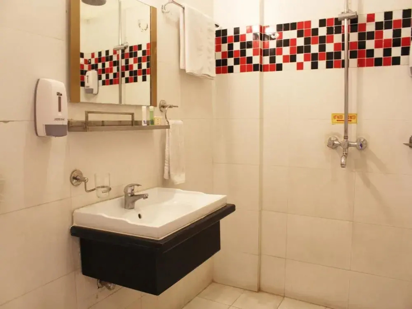 OYO Rooms Karnal Railway Station