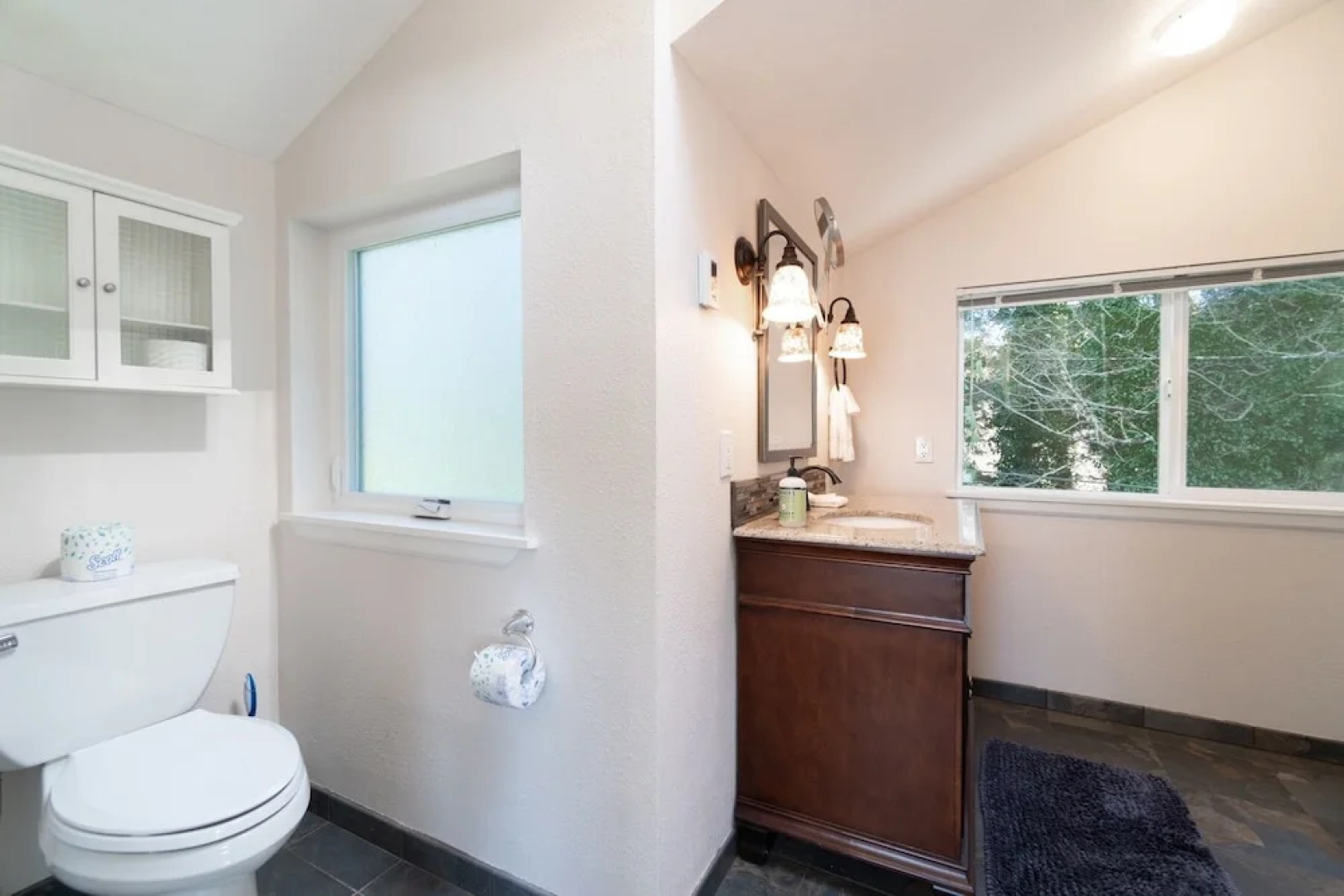 Otter Rock Hideaway 3 Bedroom Home