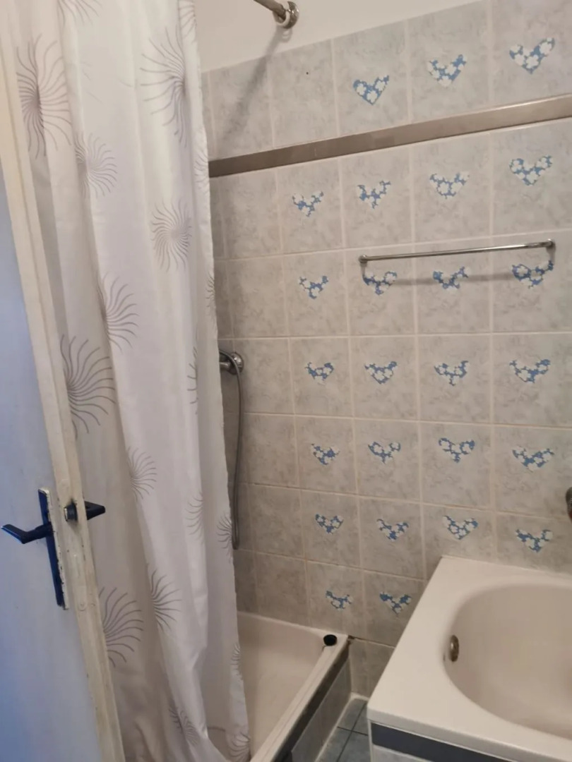 Apartment Renko - 100 m from the sea : A1 Omis, Riviera Omis