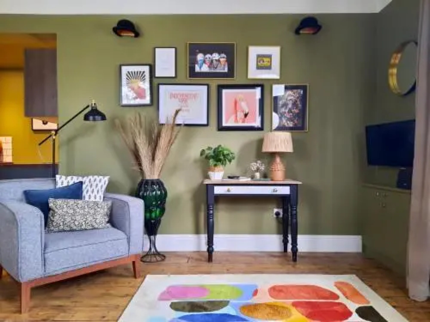 The Victorian Post House - Central Frome