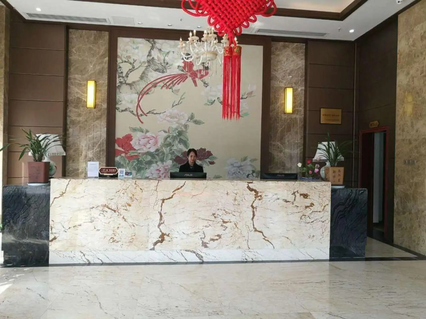 Dongtai Hotel (Guangyuan Lizhou East Road, Aoti Center)