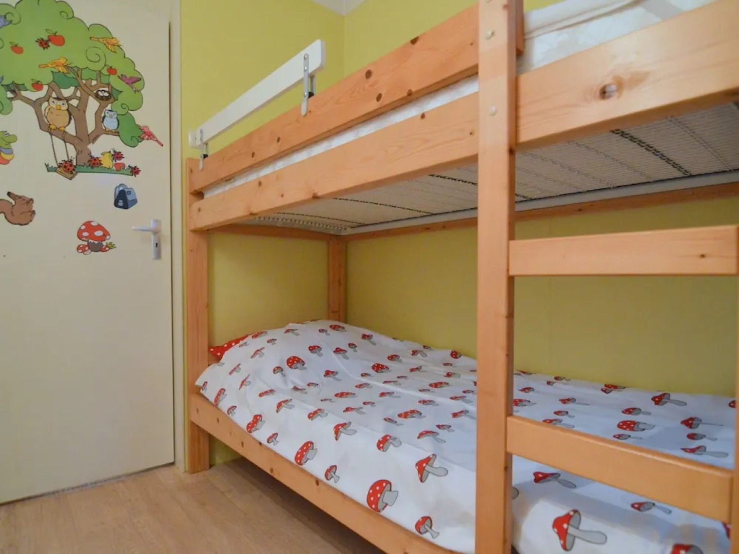 Holiday Home With Atmospheric Decor and Veranda, on the Edge of the Veluwe