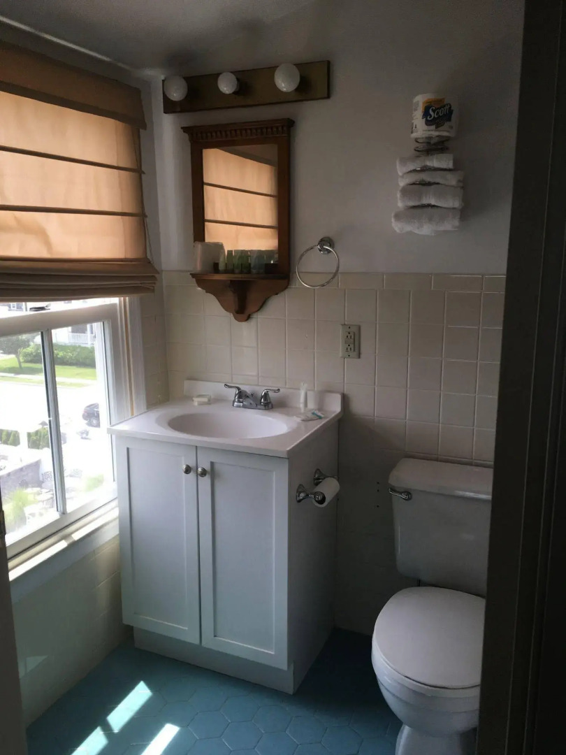 The Grenville Hotel and Restaurant