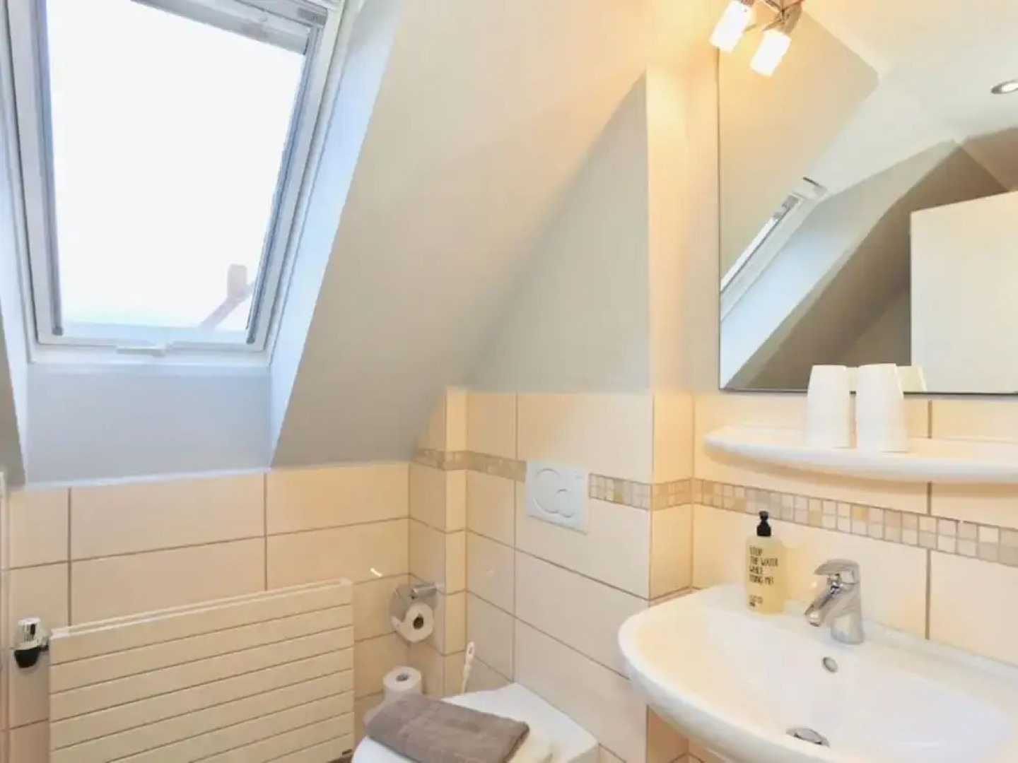 Strandhuus Modern Retreat