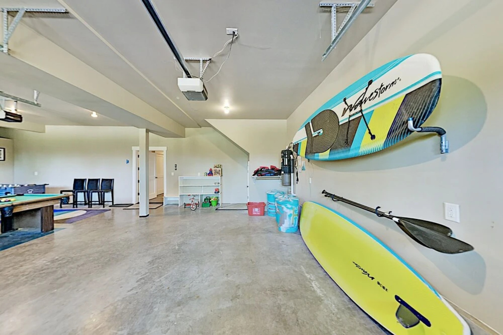 New Listing! Riverfront Dream - Walk To Beach! 6 Bedroom Home