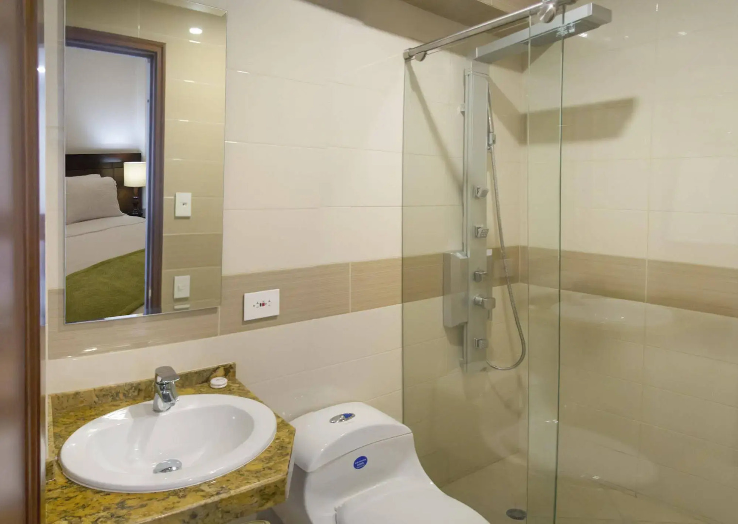 Hotel Palonegro Cabecera