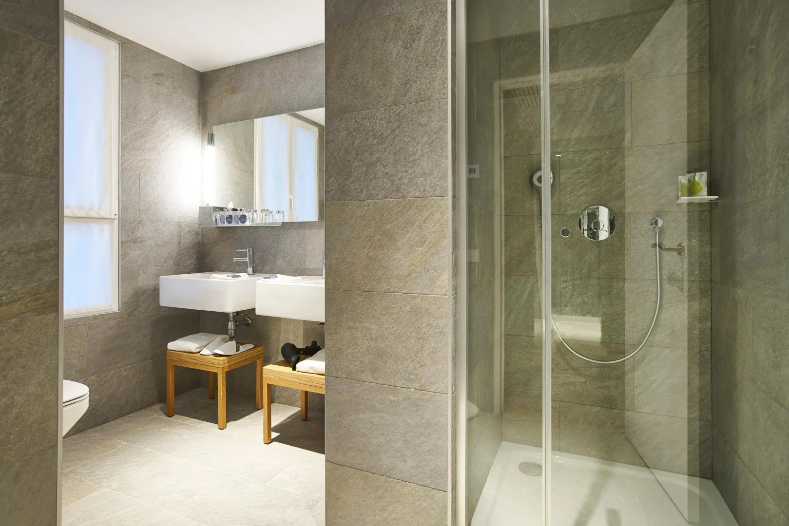 Отель 9Hotel Republique