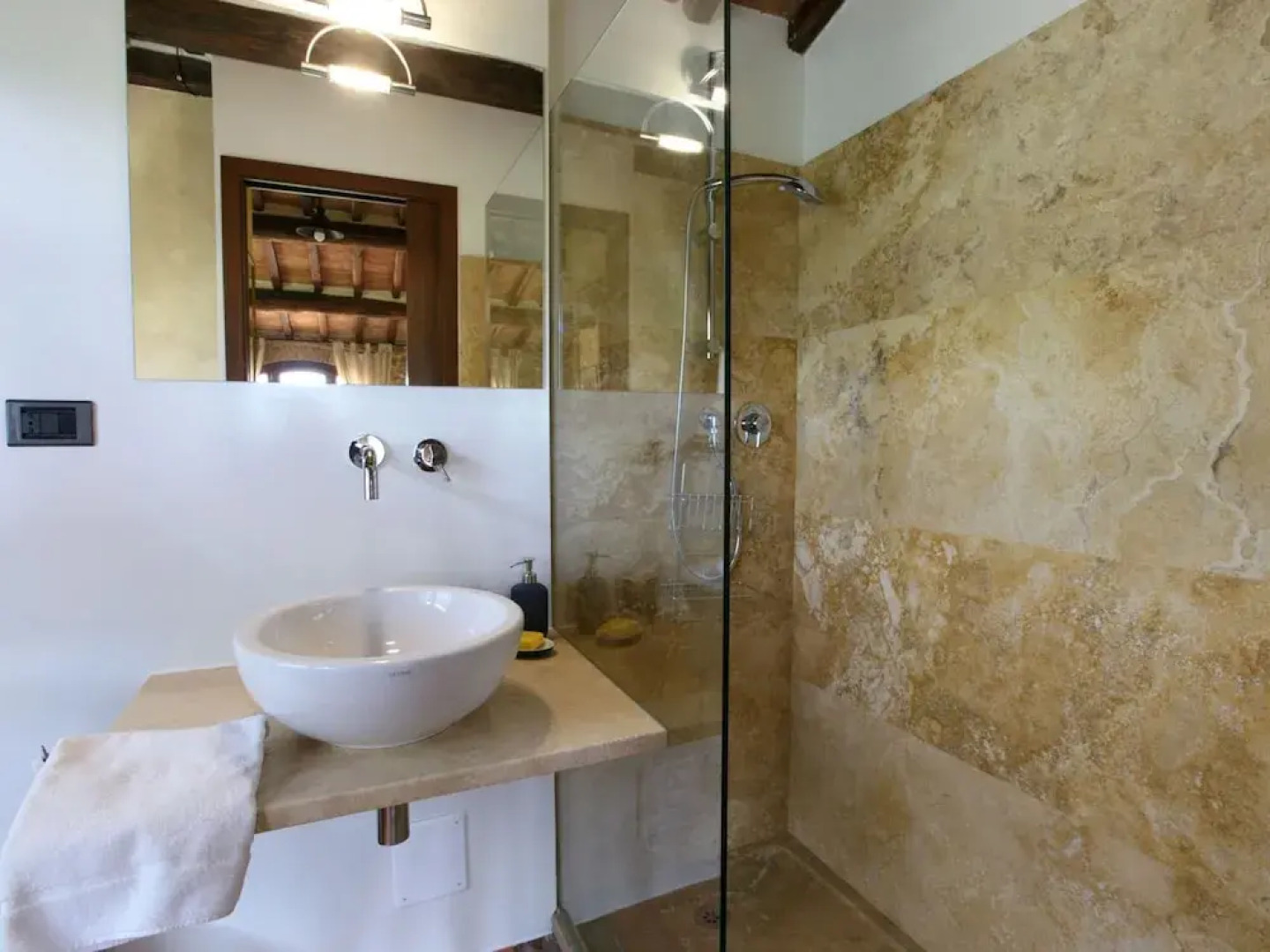 Belvilla by OYO Villa Sara