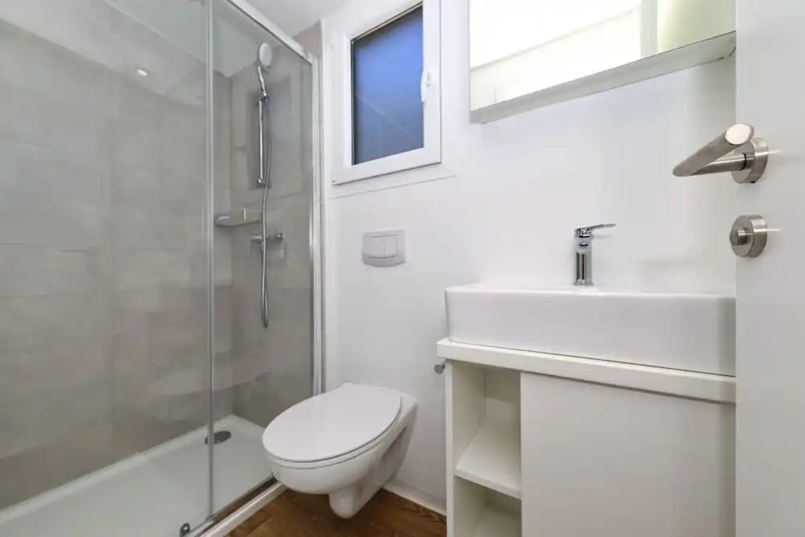 Pine Beach Pakostane Glamping Homes - All Inclusive light