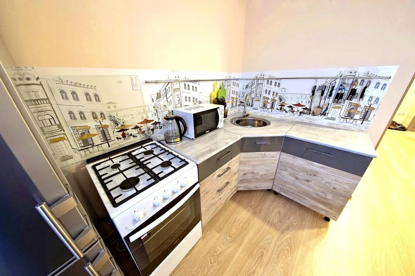 Apartment Four Seasons md. Mirny 2/1