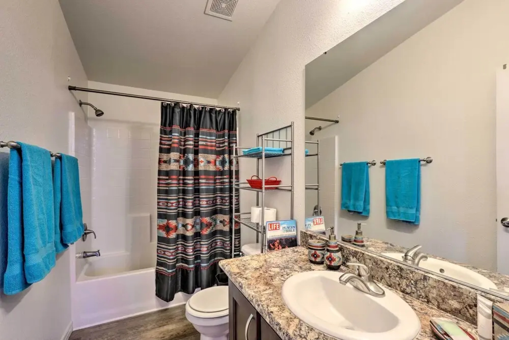 Mountain-view Rooftop Deck: Sedona Hideaway