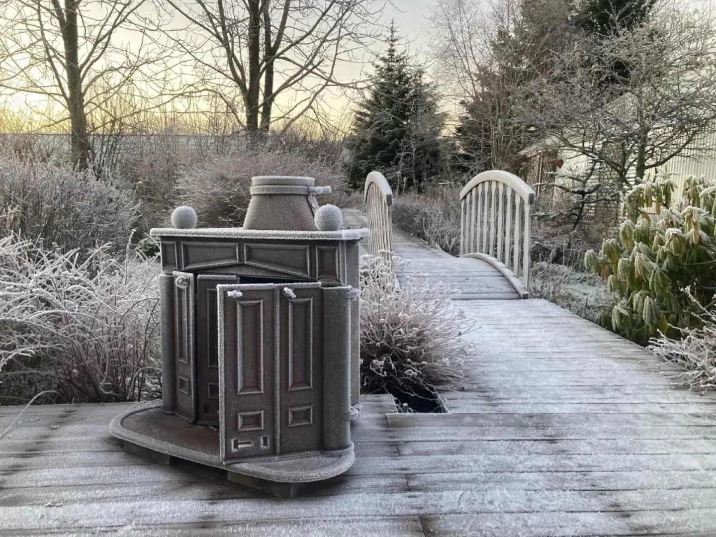 Enchanting country home with backyard hotspring