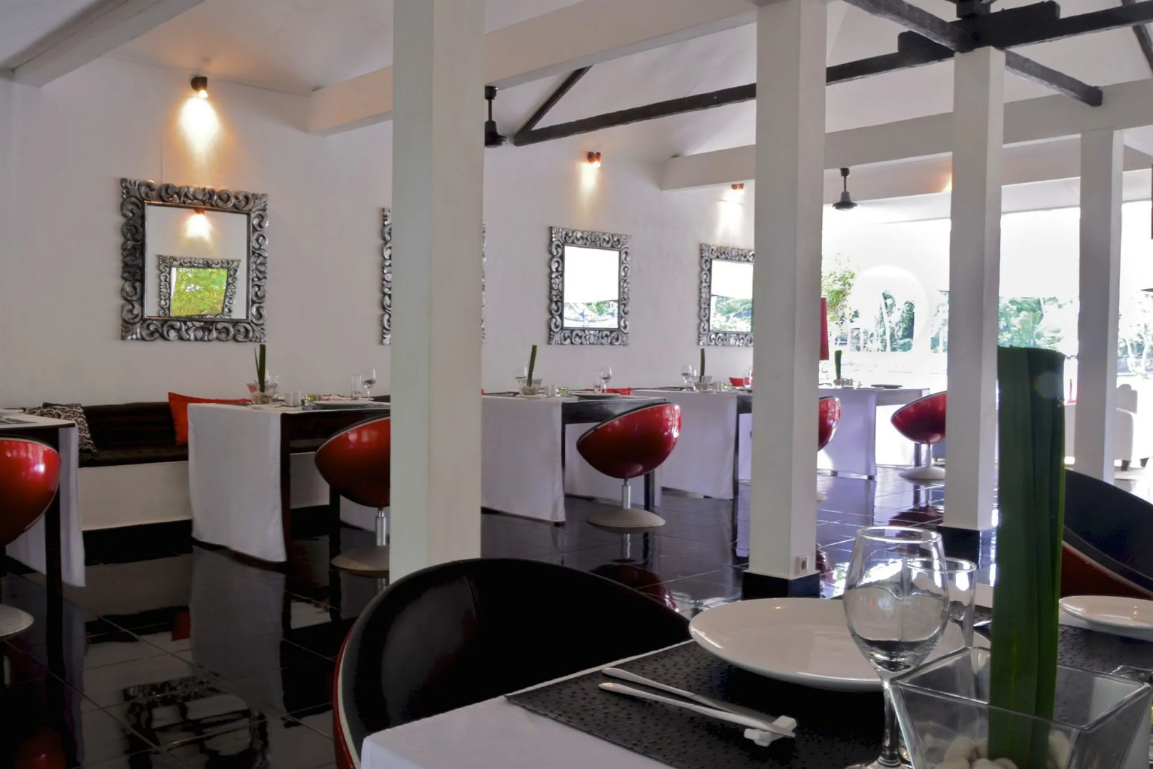 Le 48, Zen & Happy Resort